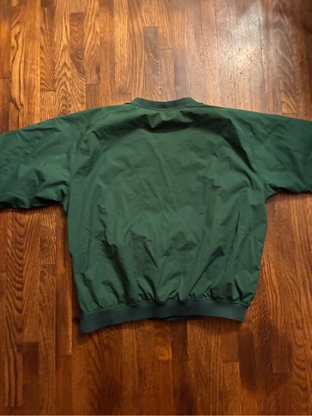 Nike Men’s Forest Green V-Neck Windbreaker Pullover - Picture 2 of 4